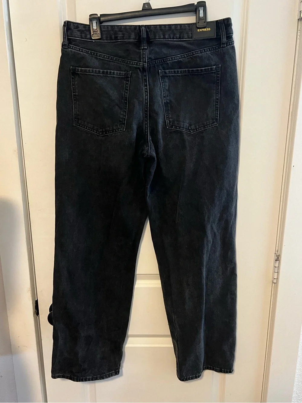 Express‎ Low Rise Relaxed Fit Baggy Button Fly Jeans